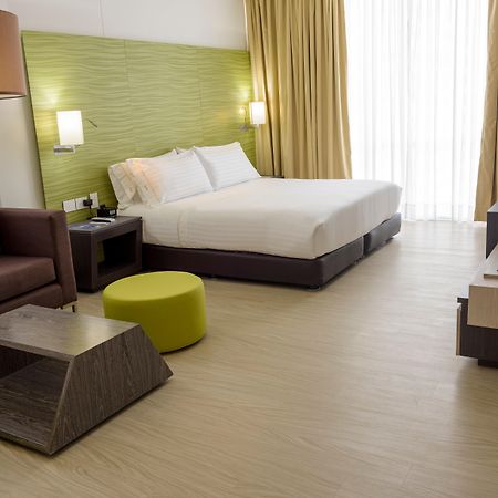 Holiday Inn Express - Cartagena Bocagrande, An Ihg Hotel Buitenkant foto